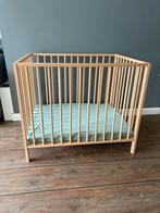 Baby box hout naturel 94x72 cm incl. matras en hoeslaken, Ophalen, Gebruikt, Rechthoekig, In hoogte verstelbaar