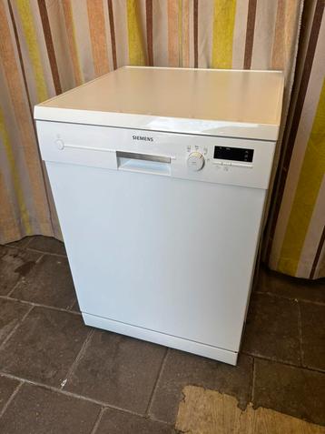 Afwasmachine: Siemens - Werkt Goed - Schoon! BeganeGrond beschikbaar voor biedingen