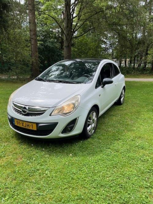 Opel Corsa 1.2 16V LPG 3D 2012 Wit, Auto's, Opel, Particulier, Corsa, Airbags, Airconditioning, Cruise Control, Elektrische buitenspiegels