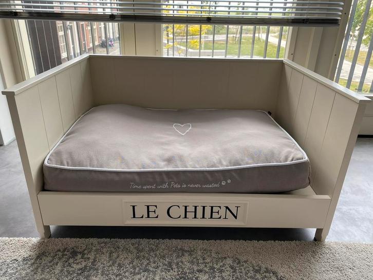 Rivièra maison hondenkistje (exclusief kussen), Dieren en Toebehoren, Hondenmanden, Nieuw, Ophalen