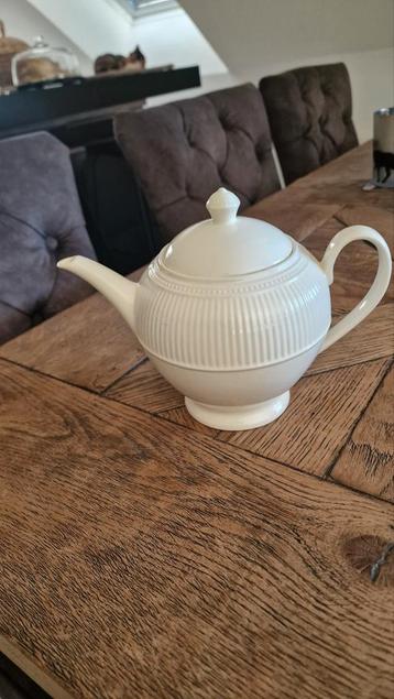 Wedgwood Windsor Theepot beschikbaar voor biedingen