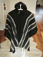 Zwarte Poncho uit Zwarte Schapenwol - Ecuador, Maat 46/48 (XL) of groter, Ophalen of Verzenden, Sjaal, Onbekend