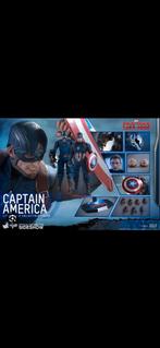 Hot Toys Captain America - Zo goed als nieuw!, Ophalen of Verzenden, Zo goed als nieuw