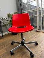 Plastic bureaustoel van Ikea, Ophalen of Verzenden, Zo goed als nieuw, Rood