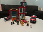 Lego city #60215 Brandweerkazerne, Ophalen of Verzenden, Zo goed als nieuw, Complete set, Lego