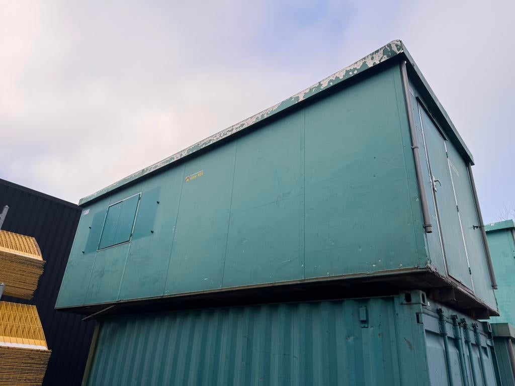 Gratis transport: bouwkeet container waterput meterkast, Doe-het-zelf en Verbouw, Verzenden, Gebruikt