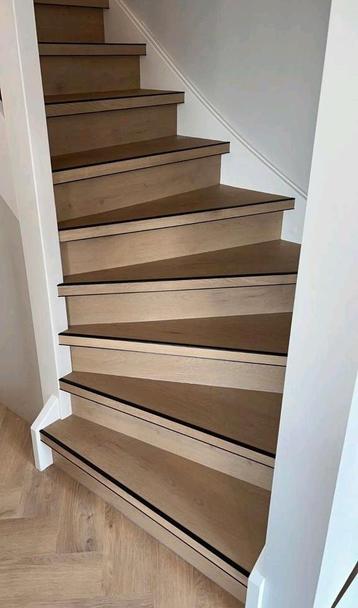 BELAKOS PVC TRAPTREDENSET
RECHTSTREEKS! HEUTINK GENEMUIDEN  beschikbaar voor biedingen