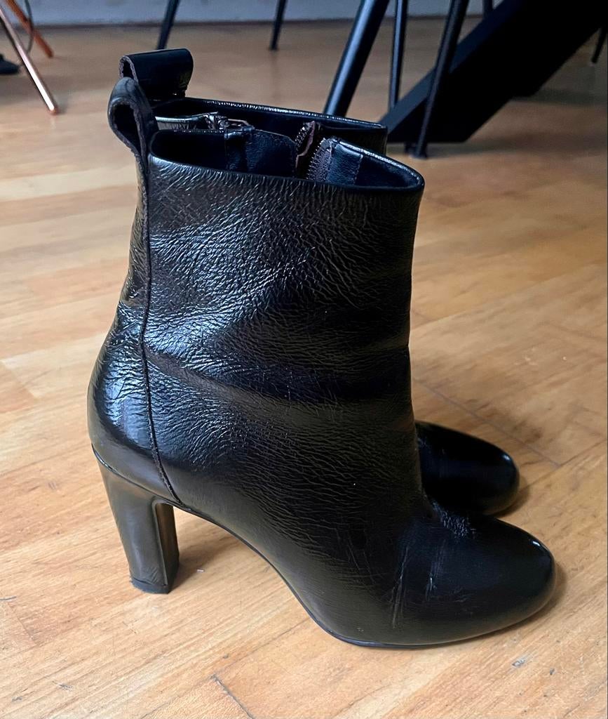 Bordeaux rode lakleren enkellaarsjes van ZARA - Maat 38, Zara, Lage of Enkellaarzen, Ophalen of Verzenden, Zo goed als nieuw