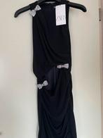 Zwarte jurk, met glitter strikjes, Kleding | Dames, Verzenden, Nieuw, Maat 34 (XS) of kleiner, Boven de knie
