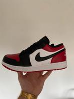 Jordan 1 low bred toe, Kleding | Heren, Schoenen, Overige kleuren, Nieuw, Ophalen of Verzenden, Sneakers of Gympen