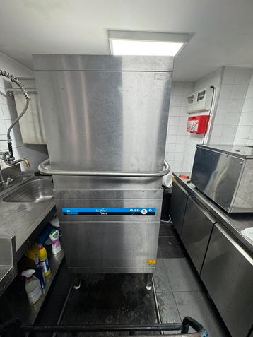 Doorschuif vaatwasser beschikbaar voor biedingen