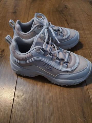 Fila schoenen roze wit maat 33 beschikbaar voor biedingen