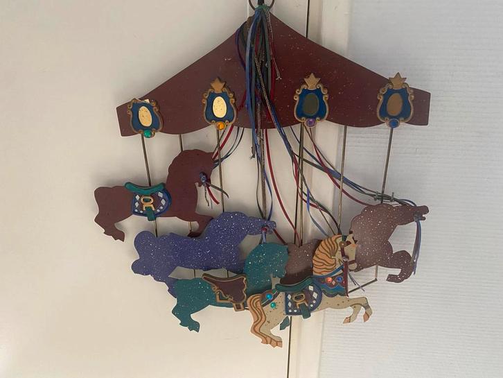 Vintage IJzeren Carousel - Decoratie, Huis en Inrichting, Woonaccessoires | Wanddecoraties, Gebruikt, Ophalen of Verzenden