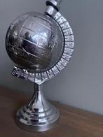 Decoratieve Draaiende Zilveren Wereldbol, Ophalen of Verzenden, Zo goed als nieuw