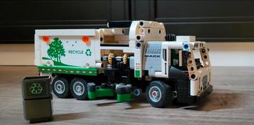 Lego Technic 42167 Vuilniswagen met Boek beschikbaar voor biedingen