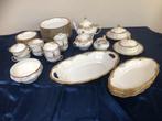 Koenigszelt Servies - bloemenmotief met gouden afwerking, Antiek en Kunst, Ophalen
