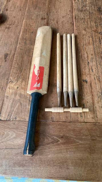 Vintage Cricket uitrusting beschikbaar voor biedingen