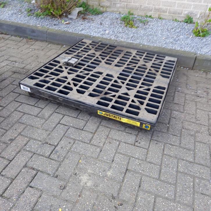 4x Justrite lekbak olieopvangbak vloeistofopvang 1,25x1,25 M, Zakelijke goederen, Overige Zakelijke goederen