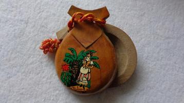 Vintage Spaanse castagnetten beschikbaar voor biedingen