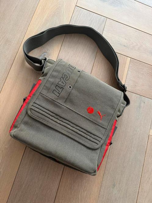 Puma Ducati schouder tas ACNJJ, Sieraden, Tassen en Uiterlijk, Tassen | Schoudertassen, Zo goed als nieuw, Overige merken, Grijs