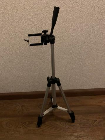 Tripod  beschikbaar voor biedingen