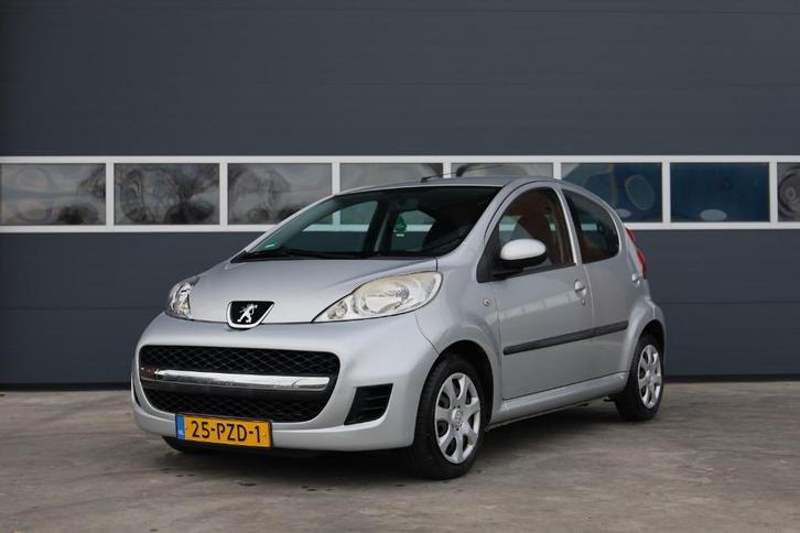 Peugeot 107 1.0 12V 5DR 2-TRONIC 2011 Grijs, Auto's, Peugeot, Particulier, Benzine, A, Hatchback, Origineel Nederlands, Zilver of Grijs