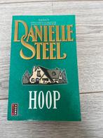 Danielle Steel - Hoop, Danielle Steel, Ophalen of Verzenden, Zo goed als nieuw