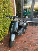 Vespa sprint 2017 agaat grijs, Ophalen, Zo goed als nieuw, Benzine, Overige modellen
