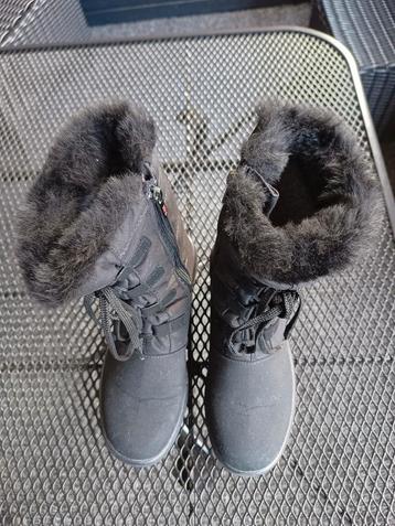 Olang sneeuwschoenen dames met spikes. beschikbaar voor biedingen