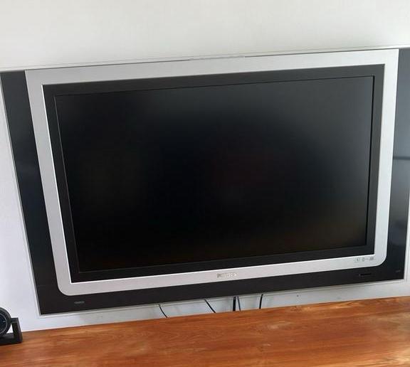 Philips Ambilight TV 42 inch, Audio, Tv en Foto, Televisies, Gebruikt, LCD, 100 cm of meer, HD Ready (720p), Philips, 50 Hz, Ophalen