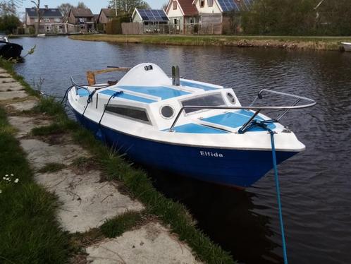 Polyester motorbootje, Watersport en Boten, Motorboten en Motorjachten, Gebruikt, Polyester, Tot 6 meter, Benzine, Buitenboordmotor