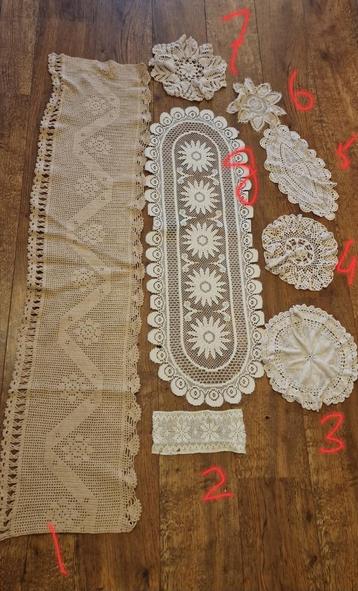 Tafel Kleedjes vintage  beschikbaar voor biedingen