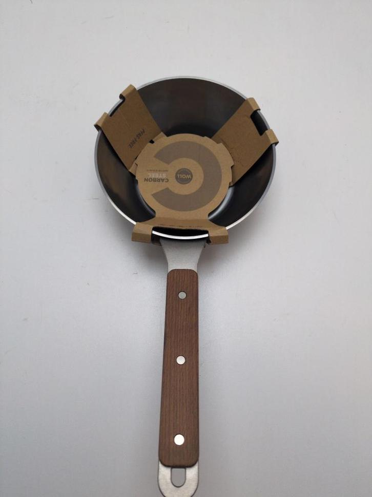 Woll Carbon Steel sauteerpan 20cm, Huis en Inrichting, Keuken | Potten en Pannen, Nieuw, Koekenpan of Braadpan, Overige materialen