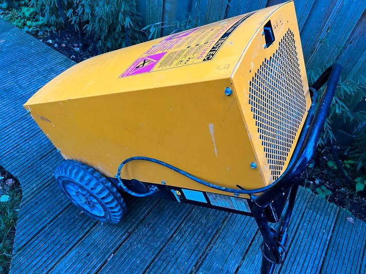 Bouwdroger Dryfast 600 800, Doe-het-zelf en Verbouw, Gereedschap | Overige machines, Zo goed als nieuw, Ophalen of Verzenden