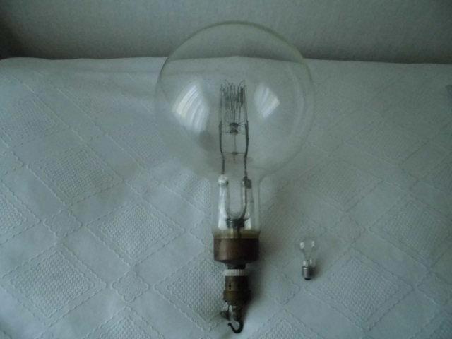 oude zeldzame philips vuurtoren lamp museum Hoenderloo, Antiek en Kunst, Antiek | Lampen, Ophalen