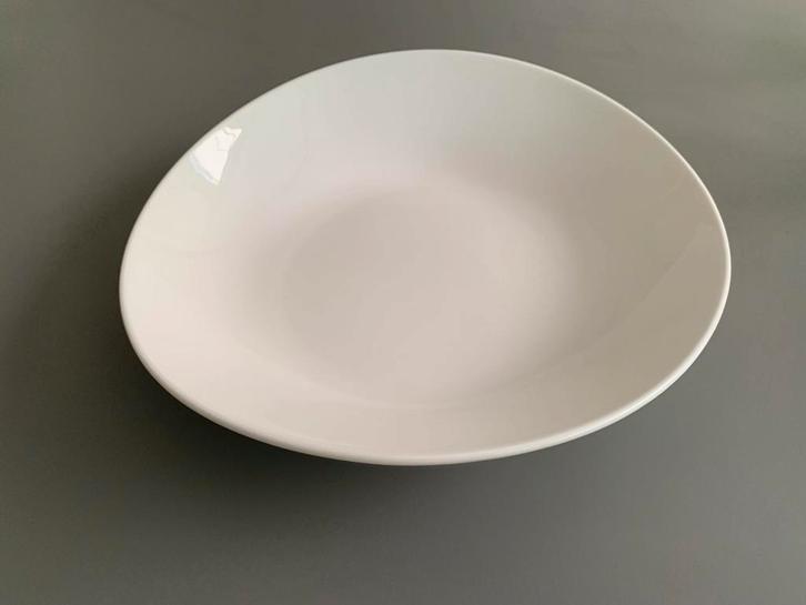 Ikea witte lage grote schaal van type Skyn, Huis en Inrichting, Keuken | Servies, Zo goed als nieuw, Schaal of Schalen, Effen