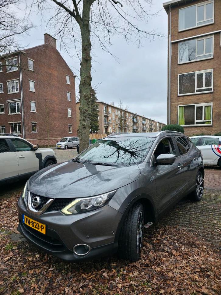 Nissan Qashqai 1.6 Tekna 2015 Grijs, Auto's, Nissan, Particulier, Qashqai, 360° camera, ABS, Achteruitrijcamera, Adaptive Cruise Control