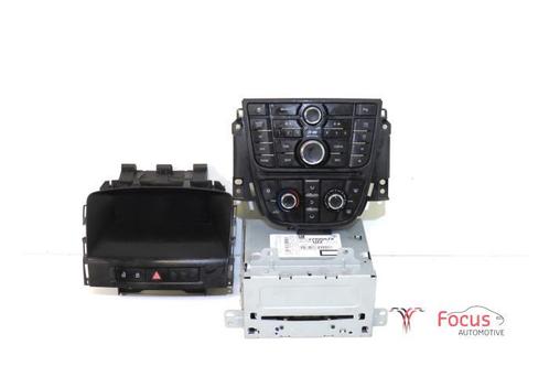 Radio CD Speler van een Opel Astra, Auto-onderdelen, Elektronica en Kabels, Opel, Gebruikt, 6 maanden garantie, 12 maanden garantie