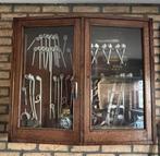 Complete verzameling Goudse pijpen + kast + pot, Ophalen, Gebruikt