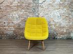 Hay Uchiwa geel bij TheReSales, Huis en Inrichting, Fauteuils, Hout, 75 tot 100 cm, Ophalen of Verzenden, Zo goed als nieuw