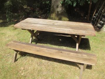 (Picnic) Tafel + 2 banken beschikbaar voor biedingen
