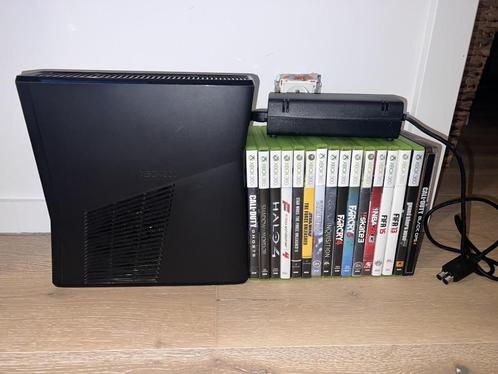 Xbox 360 S + 15 games (o.a. Black Ops 2 Hardened Edition), Spelcomputers en Games, Games | Xbox 360, Gebruikt, Avontuur en Actie