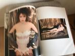 Fotoboek Passione di Irina - Erotische fotografie, Ophalen of Verzenden, Zo goed als nieuw, Fotografen