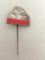 Tiemen Groen wielrenner speld, Ophalen of Verzenden, Zo goed als nieuw, Transport