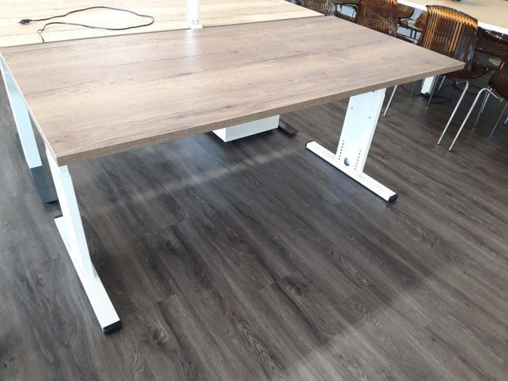 Bureau 160x80 cm, Wit onderstel, houtkleurig blad, Huis en Inrichting, Bureaus, Ophalen