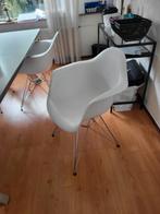 Moderne eetkamerstoelen 6x witte kunststof kuip met metalen, Ophalen, Kunststof, Wit, Zo goed als nieuw
