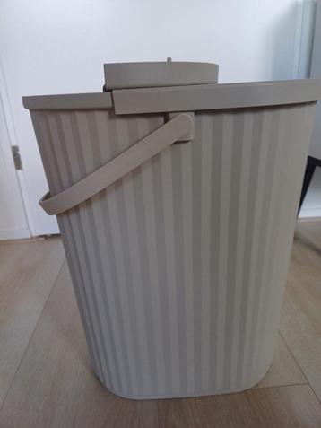 DAMMÄNG - ton met deksel - beige beschikbaar voor biedingen
