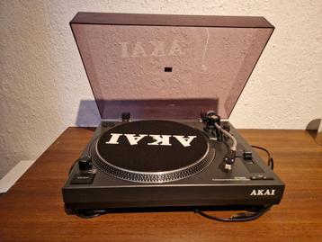Akai USB platenspeler beschikbaar voor biedingen