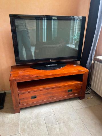 TV meubel kast eventueel compleet meubelset beschikbaar voor biedingen