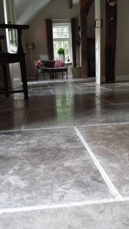 VEROUDERD NATUURSTEEN KALKSTEEN BROWN, Huis en Inrichting, Stoffering | Vloerbedekking, Nieuw, Overige typen, Ophalen of Verzenden